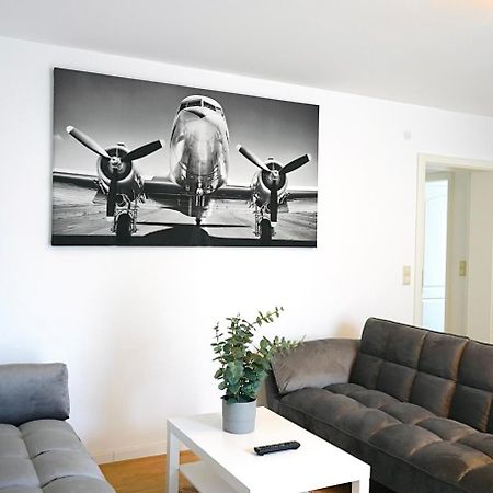 Stilvolles Apartment In Stadtnaehe-Parkplatz- 4 Personen- Balkon Wolfsburg Luaran gambar