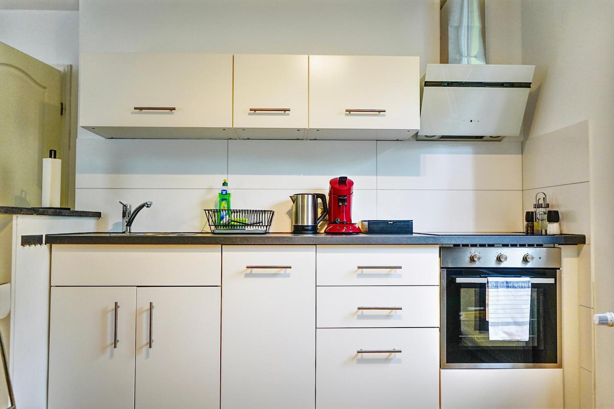 Stilvolles Apartment In Stadtnaehe-Parkplatz- 4 Personen- Balkon Wolfsburg Luaran gambar