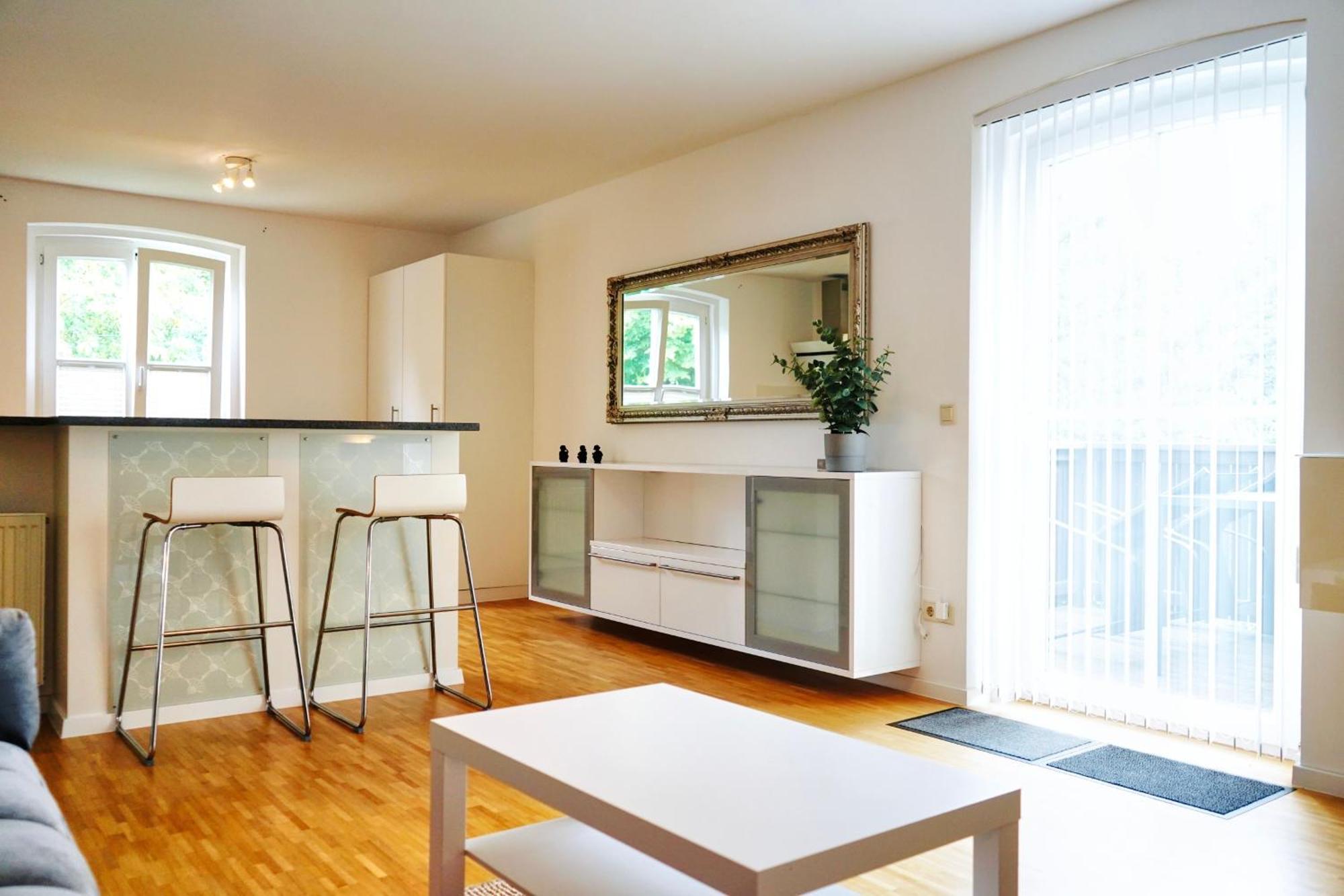 Stilvolles Apartment In Stadtnaehe-Parkplatz- 4 Personen- Balkon Wolfsburg Luaran gambar