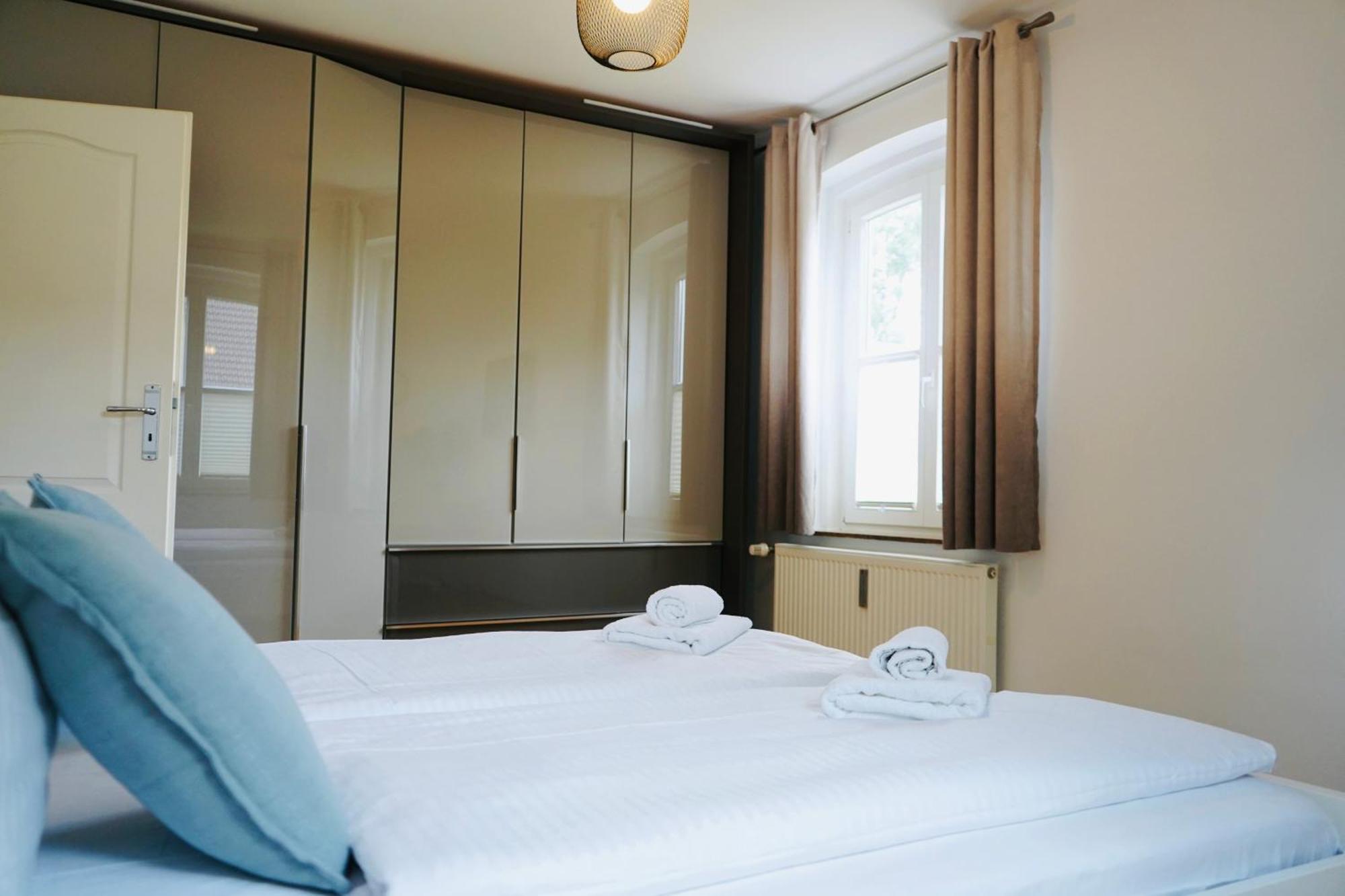 Stilvolles Apartment In Stadtnaehe-Parkplatz- 4 Personen- Balkon Wolfsburg Luaran gambar